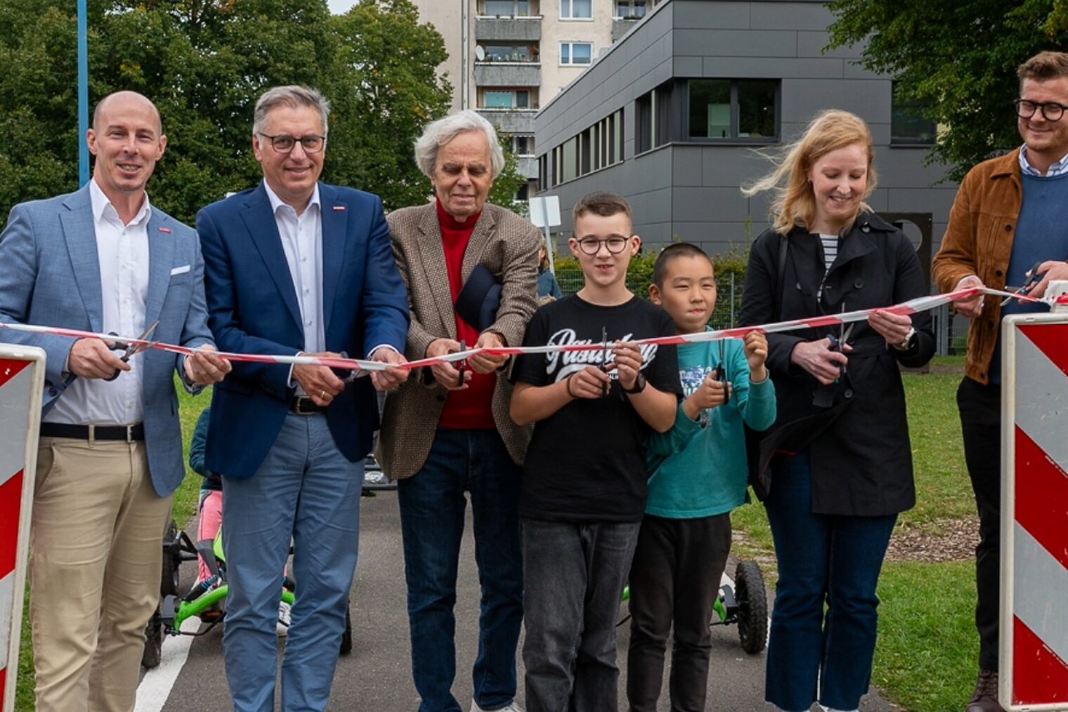 Einweihung der neue Spielstraße für die OGS Driescher Hof in Aachen.